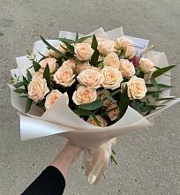 Букет Кремовые розы Латте в Хомутово